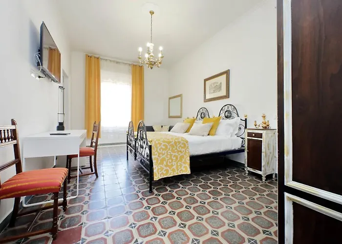 Ych-luminoso Per 8 Pax Apartament *