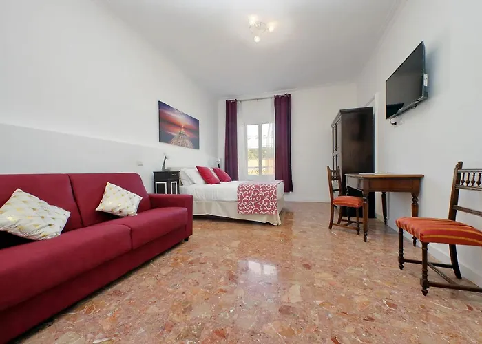 Ych-luminoso Per 8 Pax Apartament